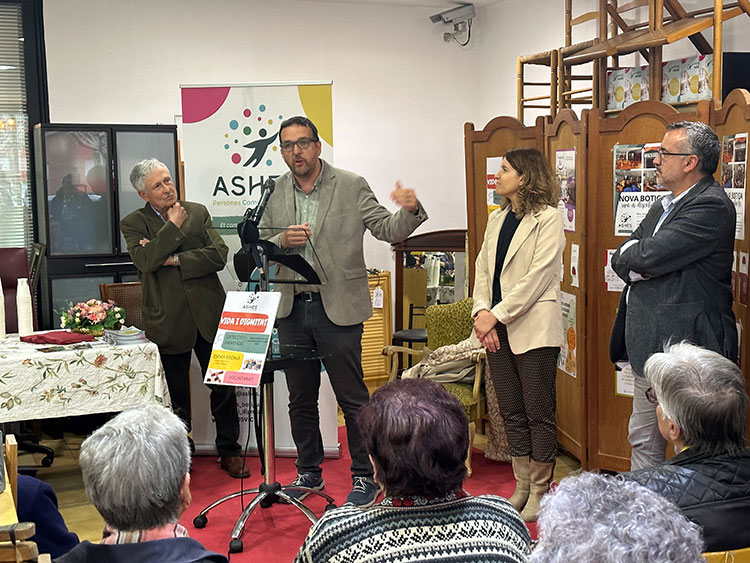 ASHES Botiga Solidaria Inauguració Sr Castells